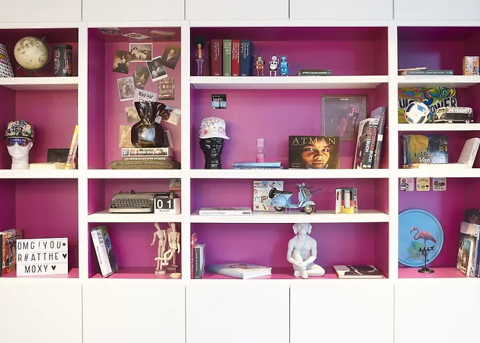 Отель Moxy Frankfurt Airport