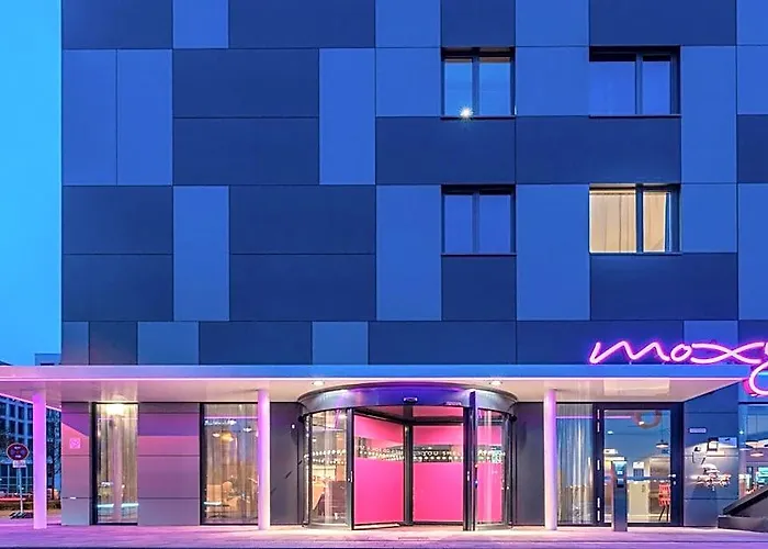Hotel Moxy Frankfurt Airport